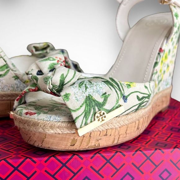 Tory Burch Penny 120MM Wedge in Watercolor Botanical Print / New Ivory Sz 7(M) - Picture 9 of 16